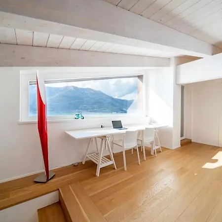 فيلة Lake Como بيلانو